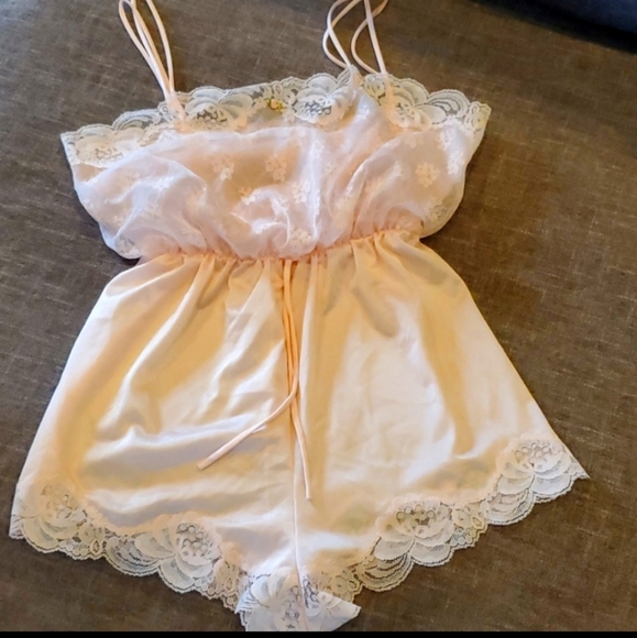 Lorraine Teddy Romper - Picture 12 of 12